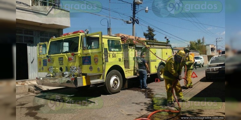 Bomberos de la ABEM sofocan incendio en Ciudad Hidalgo - Foto 1 