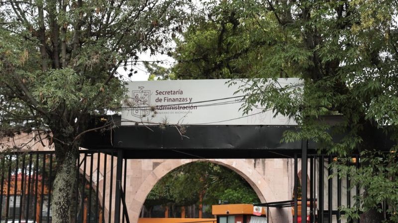 SFA atiende incidencias registradas en el cobro de cheques de trabajadores 