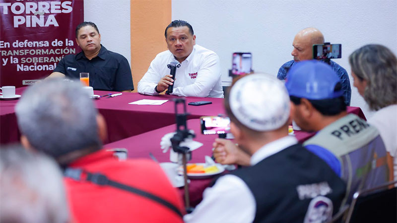 En Apatzingán, prevenir el delito e impartir justicia es defender la soberanía de Michoacán: Torres Piña 
