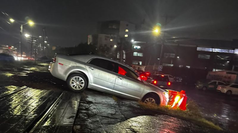 Fuertes lluvias y viento provocan múltiples emergencias en Celaya 