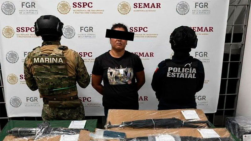 Abaten a presunto líder de una facción de grupo delictivo de Jalisco durante operativo en Manzanillo; hay una detenida 