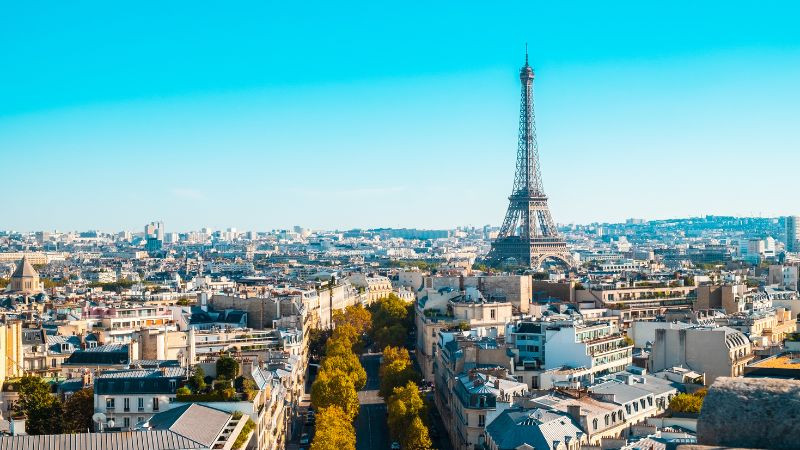 Francia reporta exceso de mortalidad durante intensa ola de calor 