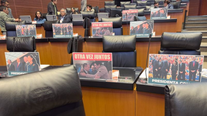 Bancada de Morena coloca carteles contra Ernesto Ruffo y destaca presencia de Sheinbaum en la final de la justa mundialista 