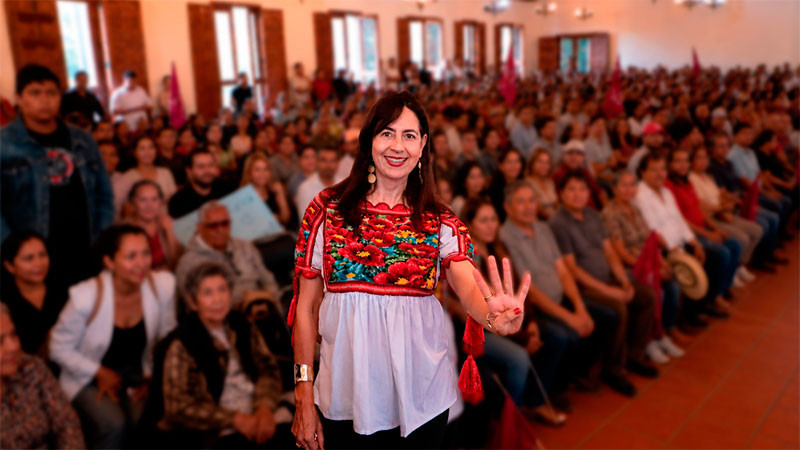 Jóvenes y líderes de Pátzcuaro ven en Gaby Molina el proyecto para Michoacán 