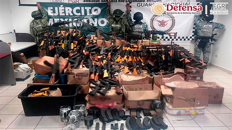 Aseguran arsenal y más de 272 mil cartuchos en bodega ligada a célula de grupo delictivo de Sinaloa en Sonora 
