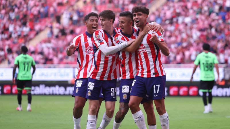 Chivas vence de último minuto a Juárez y consigue su primer triunfo del Apertura 2026 