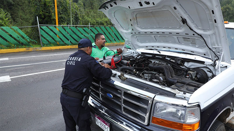 Guardianes del Camino, brindan apoyo en 15 rutas estratégicas en Michoacán a través del 911 y WhatsApp 