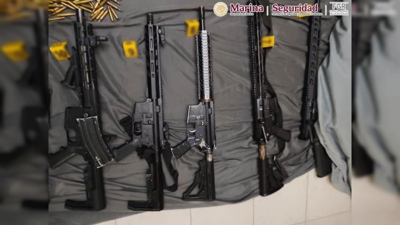 Golpe a red criminal en Zapopan: capturan a seis presuntos integrantes de grupo de Jalisco y decomisan arsenal, estupefaciente y vehículos