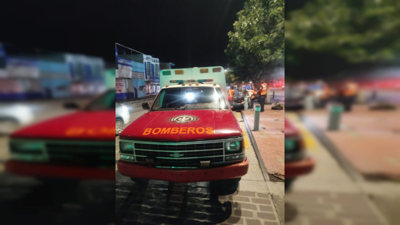 Dos mujeres, entre ellas una menor, resultan lesionadas tras choque entre cuatrimoto y motoneta en Zitácuaro, Michoacán  