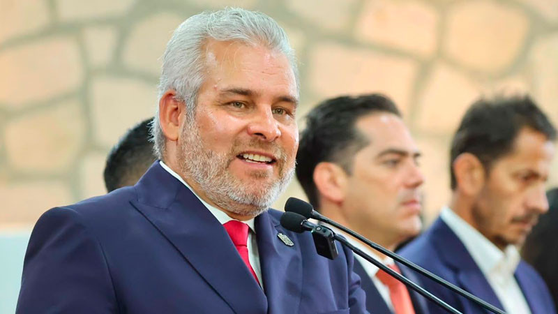 Se consolida el rescate del lago de Pátzcuaro; concluyen obras en el canal de Erongarícuaro: Bedolla 