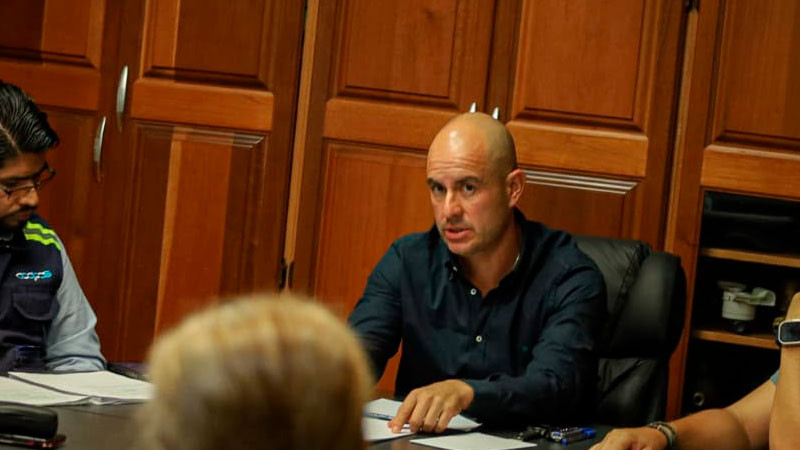 Adolfo Torres acuerda ruta de trabajo con habitantes de Satélite, Santa Fe y Álamos 