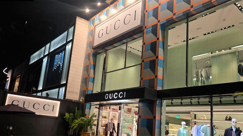  Asaltan tienda de lujo en Polanco; delincuentes escapan en motocicleta con mercancía 