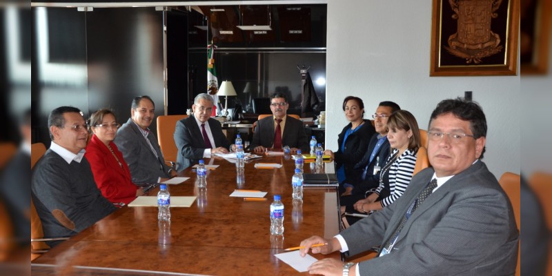 Marco Antonio Flores Negrete se reúne con jueces civiles de Morelia 