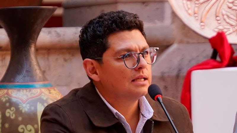 Artesanos buscan que desfile del Día del Artesano en Morelia supere a los cívicos: Cástor Estrada 