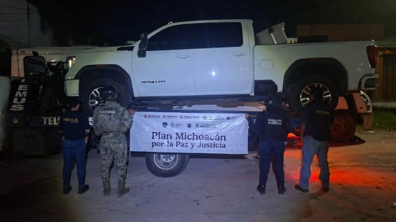 Recuperan tres vehículos con reporte de robo en Lázaro Cárdenas 