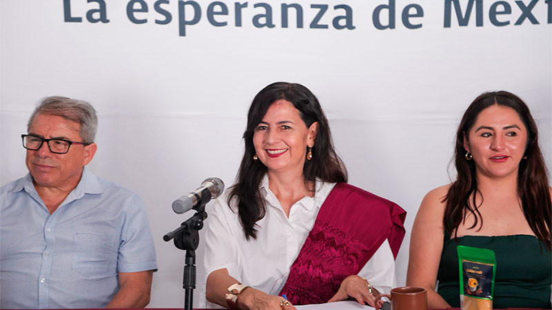 Sectores productivos construyen agenda económica con Gaby Molina 