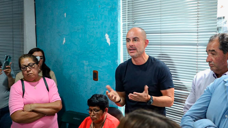 Adolfo Torres presenta a usuarios los avances y la solución provisional del rebombeo Guillermo Prieto 