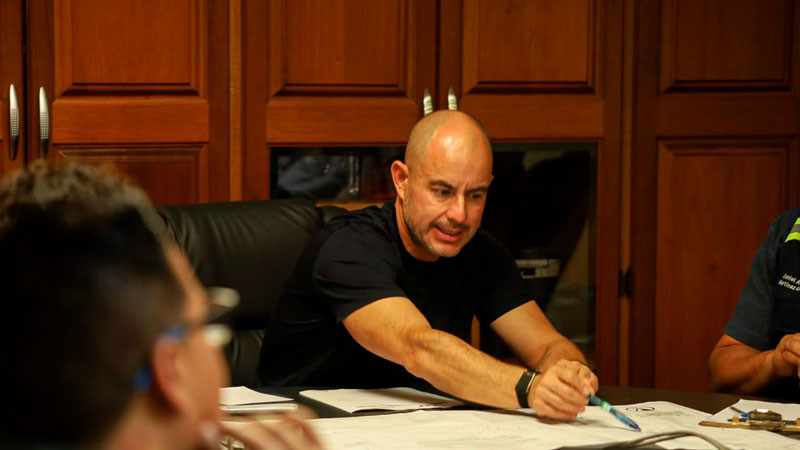 Adolfo Torres fortalece el trabajo conjunto con vecinas y vecinos de Hacienda Ciprés 