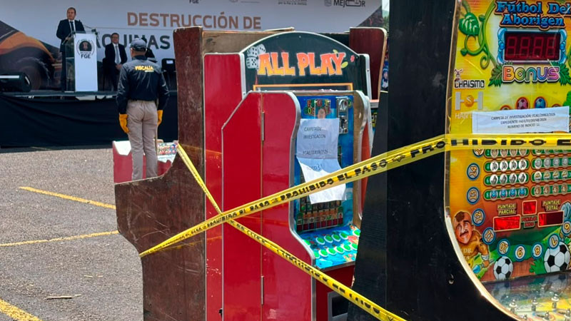 Destruyen más de 700 máquinas tragamonedas; representaban más de 8 millones mensuales al crimen organizado, asegura FGE Michoacán 