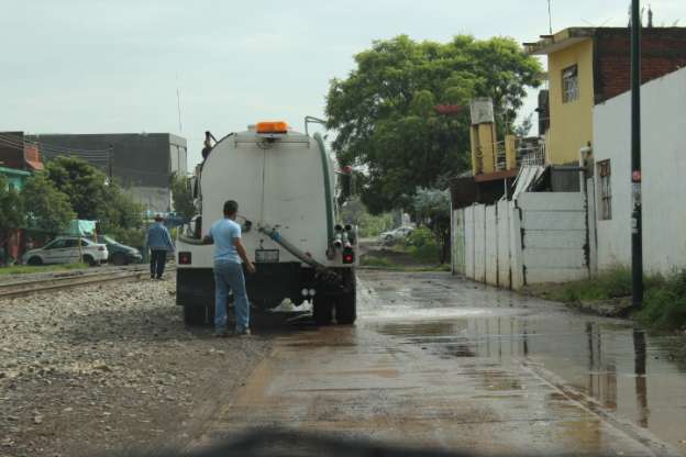 Intensifican lavado de calles y limpieza de drenes en Morelia
