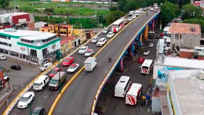 Avanzan obras del Morebús en Tres Puentes con reducción de un carril en el paso superior ferroviario 