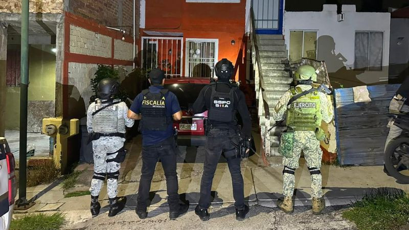 Detienen a cuatro personas tras cateo en Tarímbaro; aseguran más de 440 dosis de sustancias ilícitas 