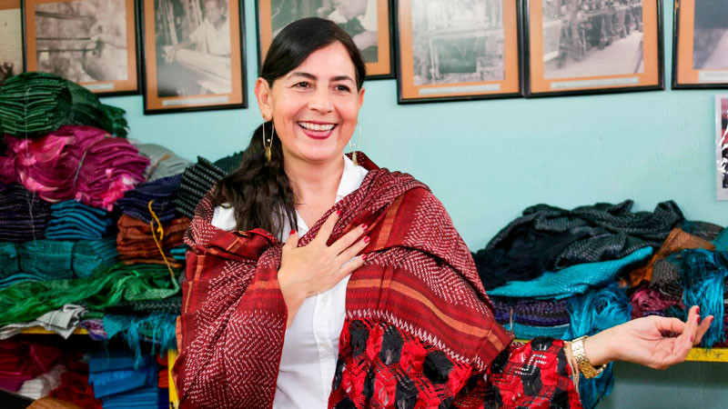 Artesanas y artesanos conectan la tradición con el futuro de Michoacán: Gaby Molina 