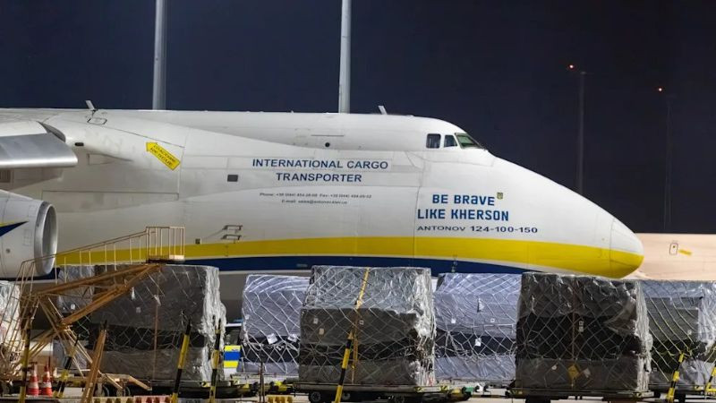 Dron con explosivos obliga a suspender vuelos en aeropuerto de Alemania 
