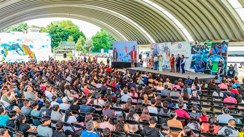 A sumar en la reconstrucción del tejido social, invita rectora a madres y padres de estudiantes nicolaitas  