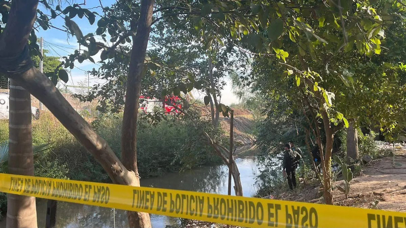 Hallan dos cuerpos maniatados y en avanzado estado de descomposición en Álvaro Obregón, Michoacán  