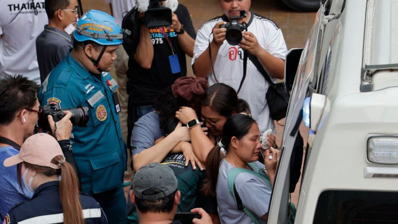Adolescente ultima a 7 personas y deja decenas de heridos en Tailandia; abuelos y profesores entre las víctimas 