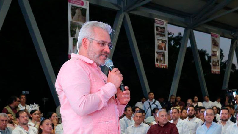 Obra pública sin deuda transforma Tierra Caliente: Bedolla 
