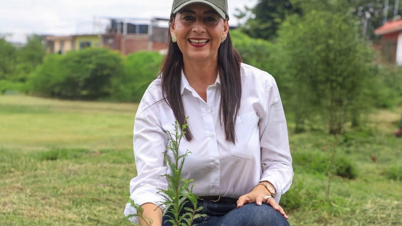 Reforestar Michoacán es sembrar agua, vida y futuro: Gaby Molina 