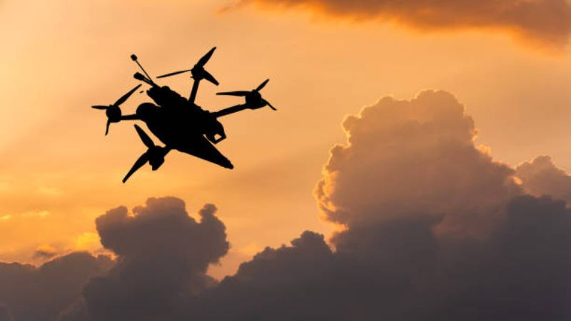Ataque ucraniano con drones deja 13 personas sin vida y 48 heridos en Tatarstán, Rusia 