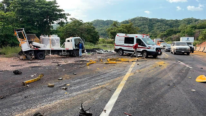 Accidente en la carretera Colima-Manzanillo deja un fallecido y cinco heridos 