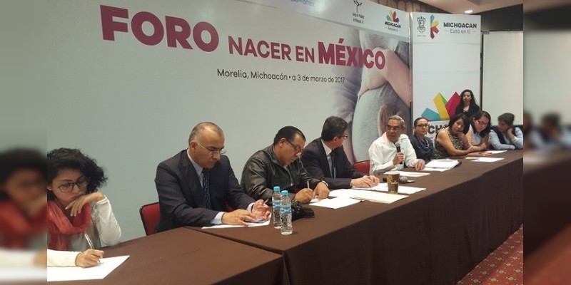 A no ejercer violencia en el parto, llama el foro Nacer en México 