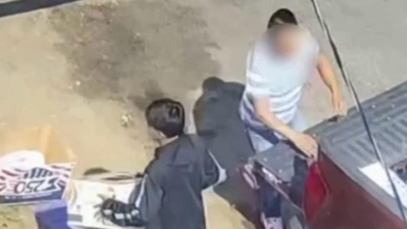 Detienen y sancionan a personas por tirar basura en calles de Querétaro 