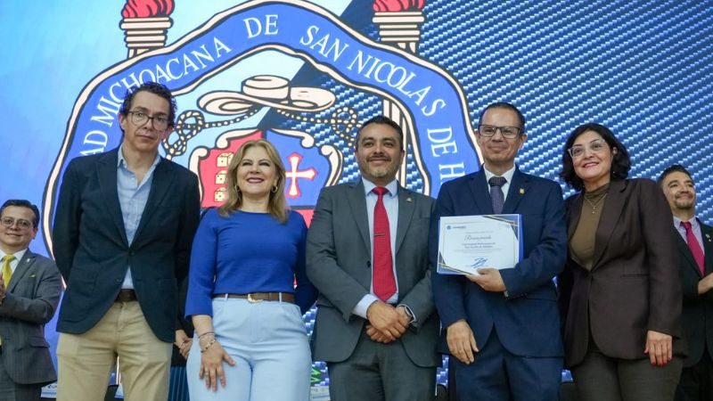 Nicolaitas reciben el reconocimiento COPARMEX a la Excelencia Educativa 2026 