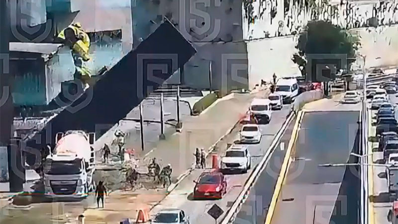 Estructura colapsa sobre camioneta frente a Paseo Interlomas en el Estado de México; fallece conductora 