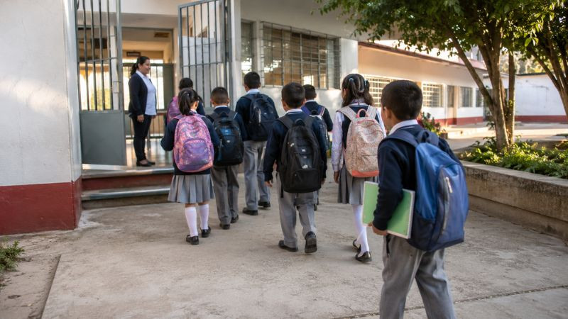 Alumnos de Oaxaca regresarán a clases una semana antes que el resto del país 