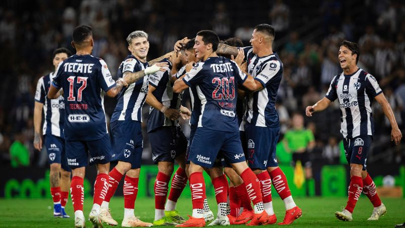 Rayados golea 6-1 a Juárez en el Gigante de Acero 
