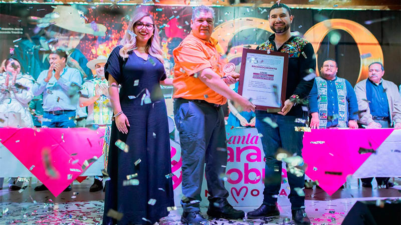 Dayana Pérez clausura una exitosa 60.ª Feria Nacional del Cobre y el LXXXI Concurso Nacional de Cobre Martillado  