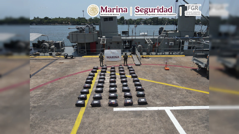 Marina asegura cargamento de más de 1.6 toneladas de estupefaciente frente a costas de Michoacán; incautadas 3.5 toneladas en unos días  
