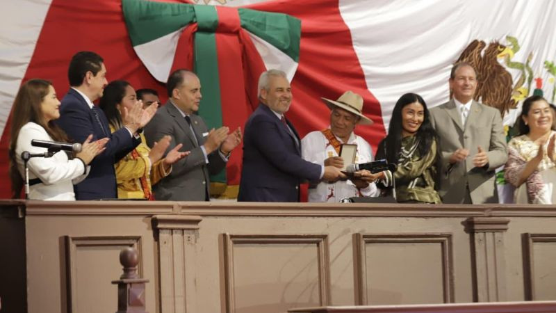 Entrega Congreso de Michoacán Presea “Suprema Junta Nacional Americana” a las Comunidades Indígenas Mazahua con Autogobierno 