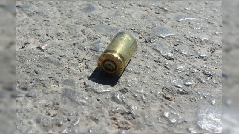 Ultiman a hombre frente a su domicilio en la colonia Palmira de Apatzingán, Michoacán  