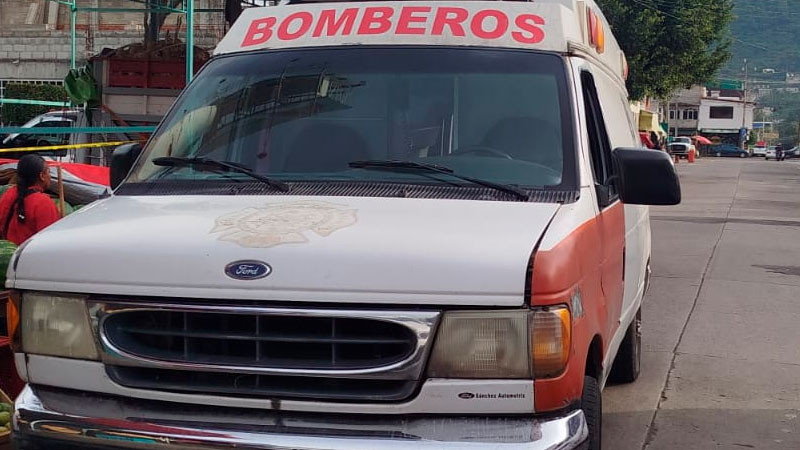 Muere persona en la vía pública de Zitácuaro, Michoacán; se desconocen causas de muerte 