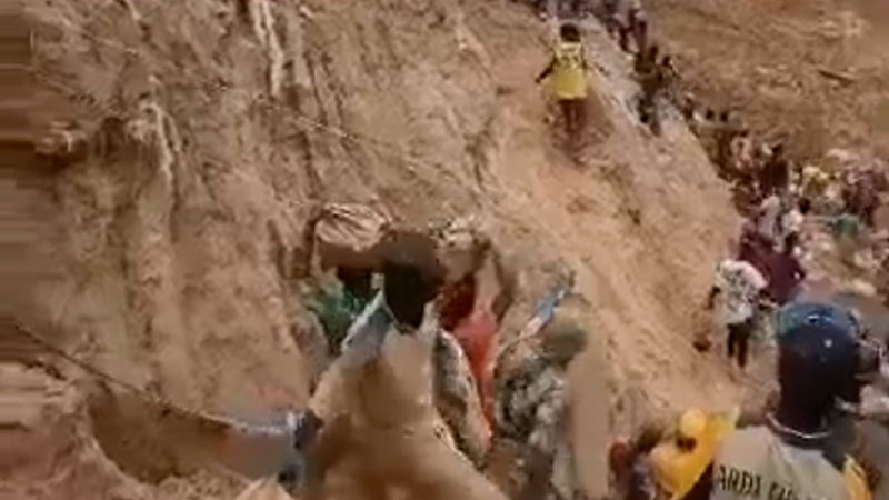 Derrumbe en mina de oro deja más de 100 muertos en la República Centroafricana 