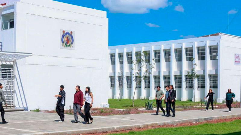 Piden diputados diálogo y evitar la politización de la Universidad Michoacana 