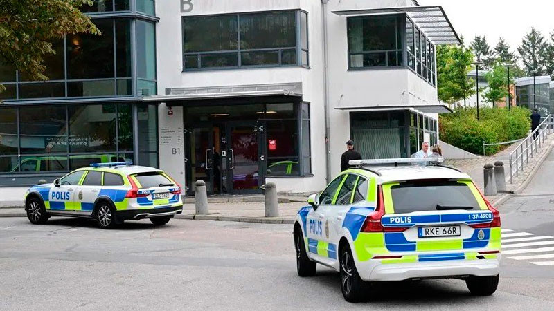Ataque con espada en escuela de Suecia deja varios heridos; responsable fue detenido 