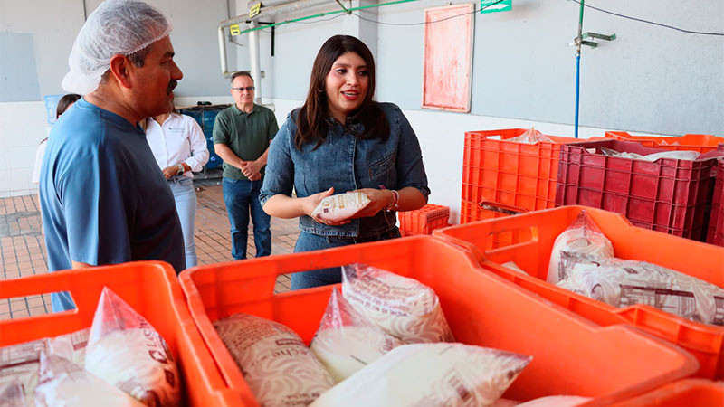  Leche para el Bienestar llegará a los 127 Centros LIBRE de Michoacán 